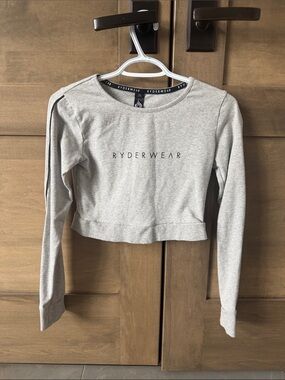 Ryderwear Light Grey Long-Sleeve Cropped Crew Top